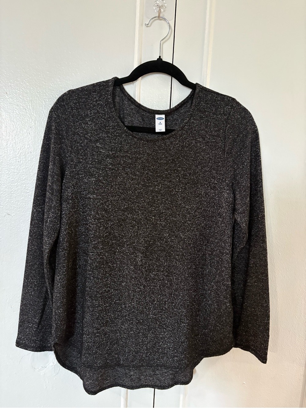 Old Navy Women's Crewneck Long-Sleeve Top - Dark Heather Gray, Size M. Petite.